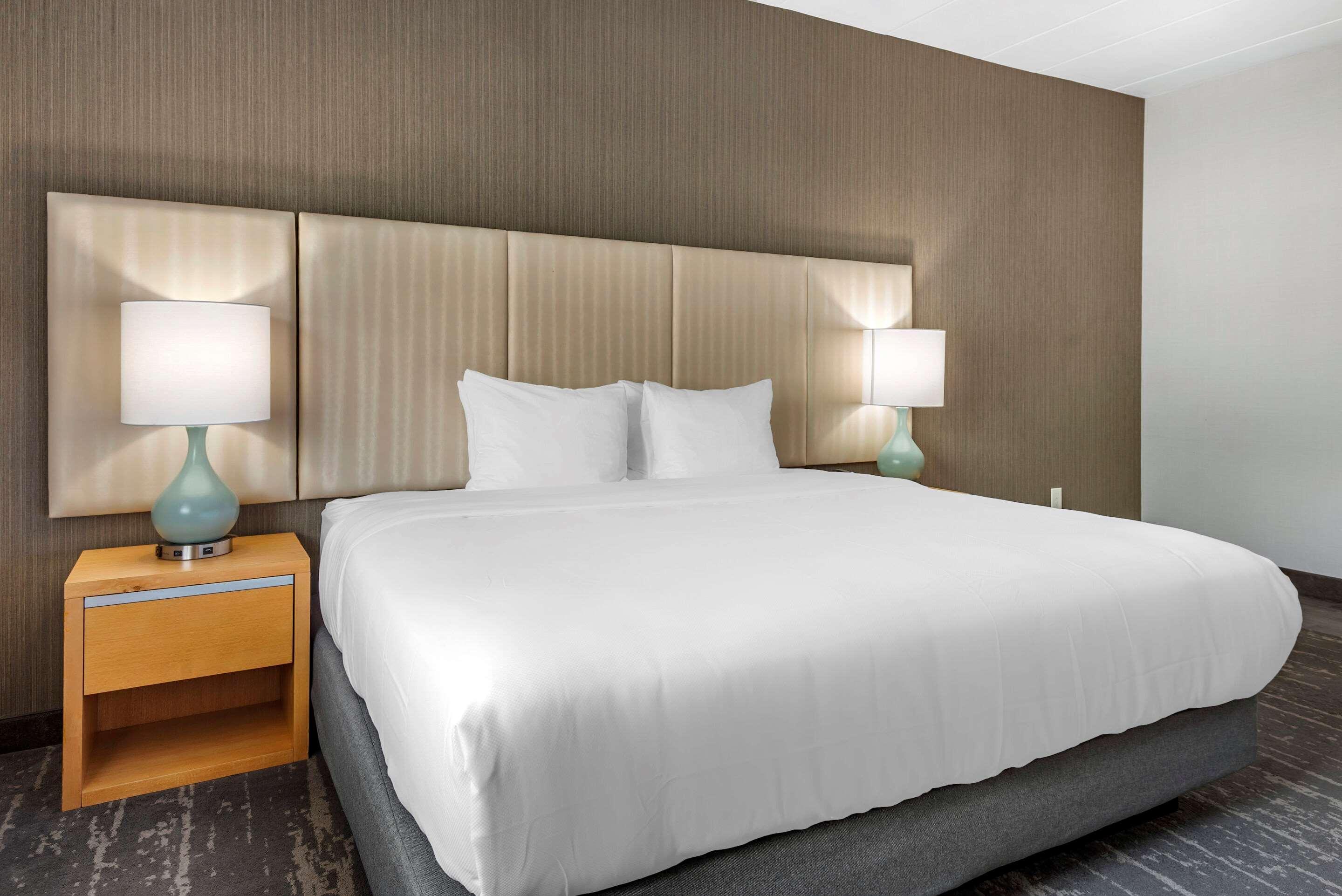 ซอเมอร์เซ็ต ลอฟต์, แอสเซนด์ โฮเทล คอลเล็กชั่น Hotel ซอมเมอร์เซ็ท ภายนอก รูปภาพ